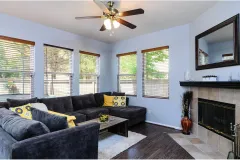 f4b7f304ee2c61a38d6749fcc1ad6a23-uncropped_scaled_within_1536_1152